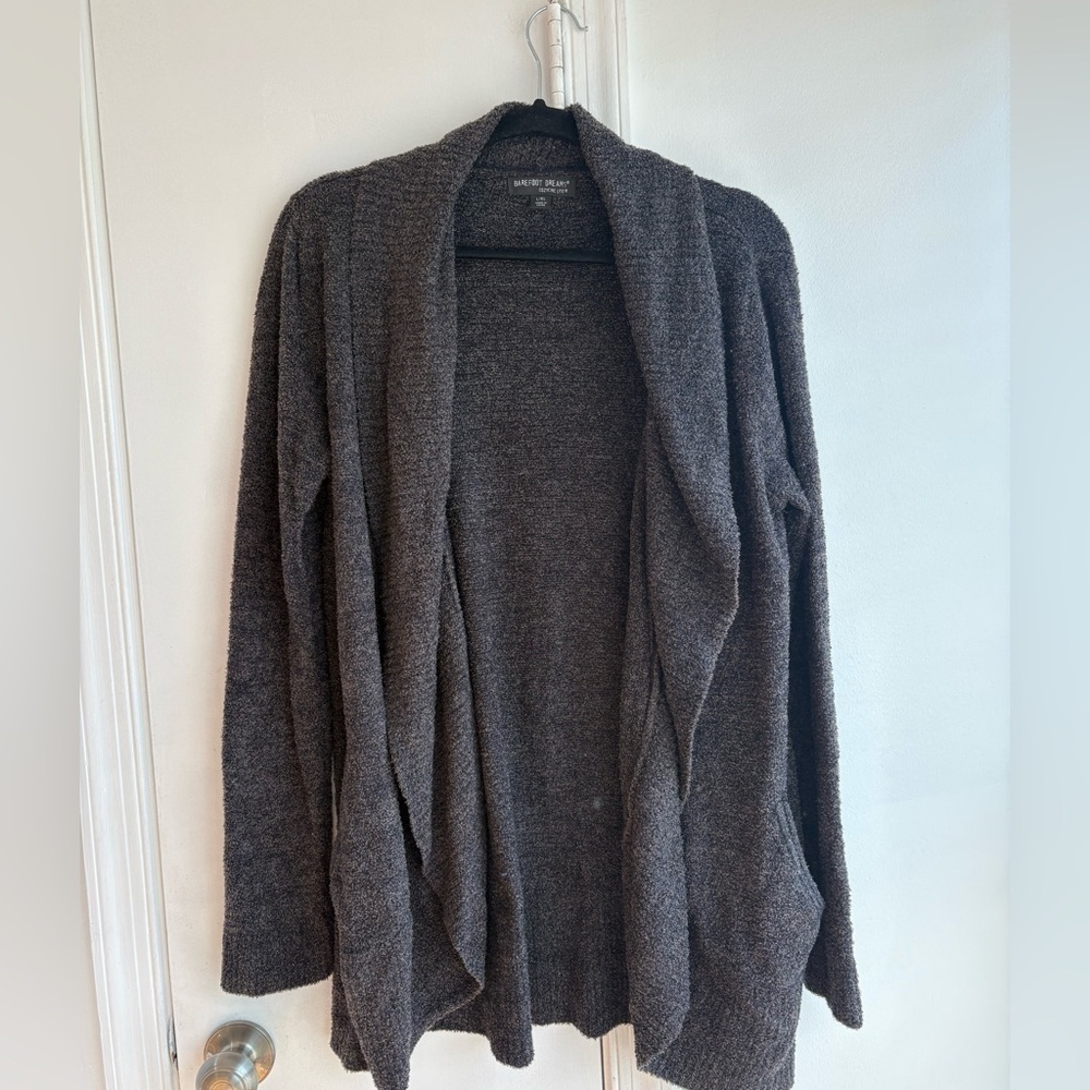 Barefoot Dreams essential cardigan. Size L/XL